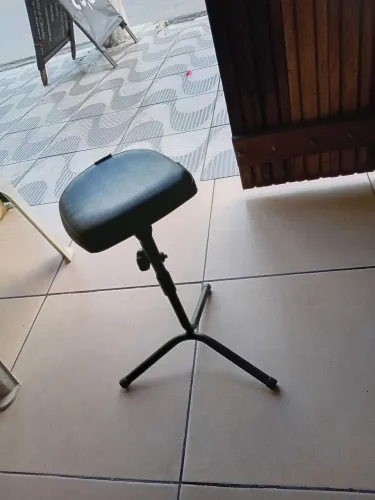 Tripé para manicure