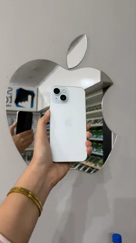 15 AZUL DE 128 GB SEMINOVO DISPARADO