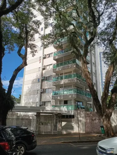 Vende-se apartamento semimobiliado no Edifício Carlos Sottomaior