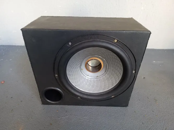 Caixa dutada com subwoofer Bravox de 12