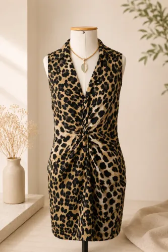 Vestido em viscose animal print
