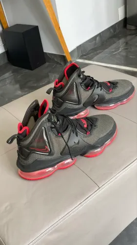 NIKE LEBRON 19 XIX - BLACK - 45 BR - 13 USA