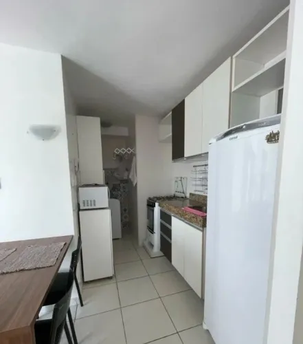 Aligo qto e sala mobiliado na Pajuçara