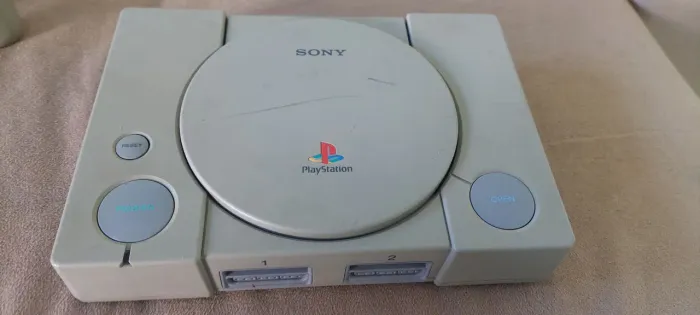 Vídeo game Playstation one PS 1 antigo n? Xbox super nintendo snes N64 MEGA DRIVE