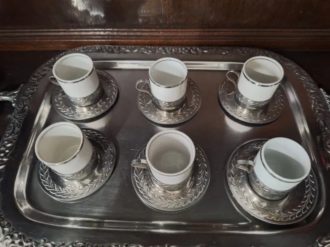 Jogo xícaras café porcelana Vera Cruz com suporte e Pires inox