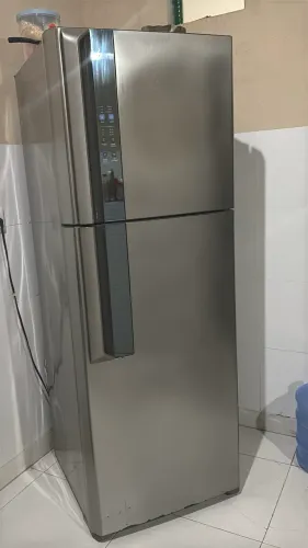 Geladeira Electrolux 470 litros