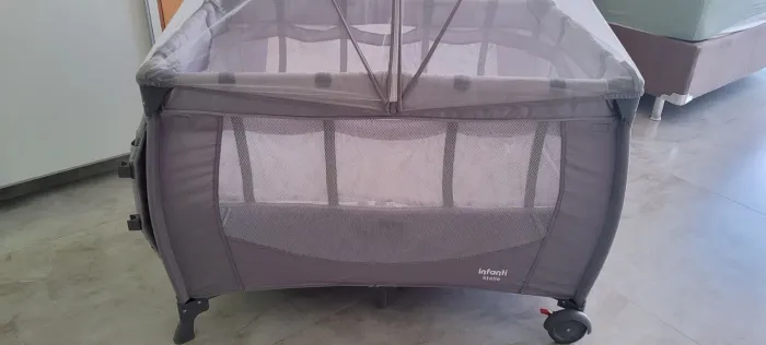 Berço Portátil Infanti Stelle Completo + Colchão
