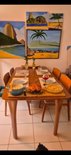 Mesa Jantar em madeira maciça