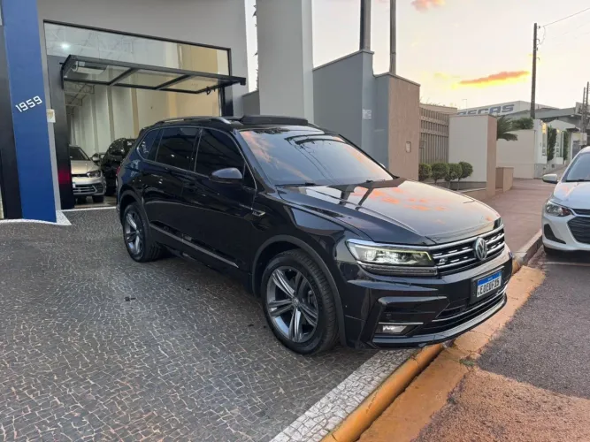 Volkswagen Tiguan Allspac R-line 350 TSI 2.0 4X4 2019