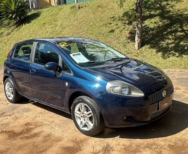 Fiat Punto Attractive Italia 1.4 F.flex 8V 5P 2012