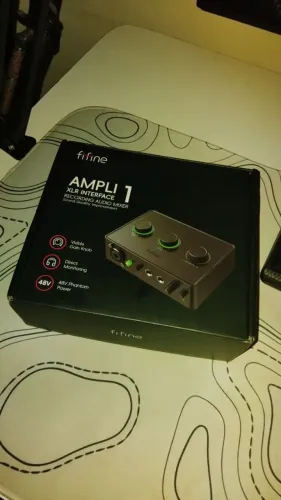 Interface de Áudio FIFINE SC1