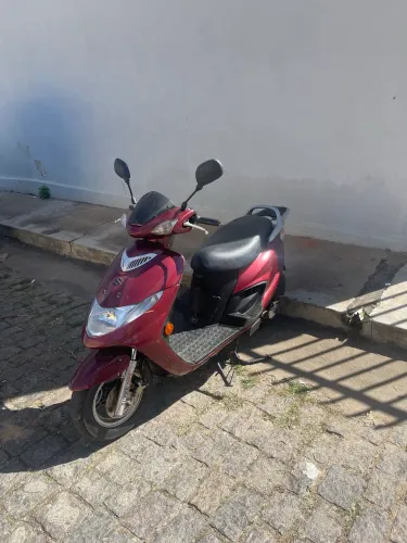 VENDO BURGMAN 125