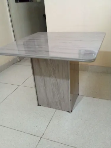 Vende mesa para sala ou cozinha 