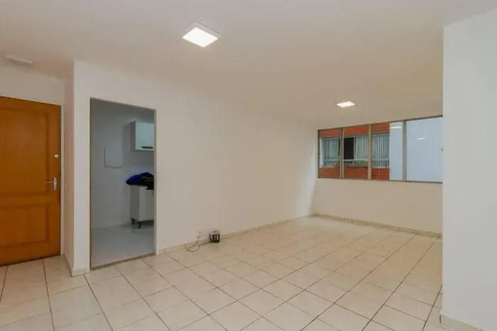 Apartamento com 90m com 03 quartos e 01 vaga em Itaim Bibi - São Paulo - SP