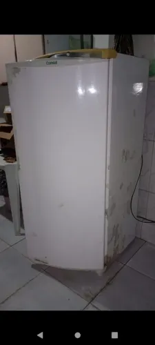 Vendo geladeira Consul, funcionando,por favor falar somente se estiver interesse!
