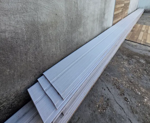 Forro PVC com estrutura Metalon.