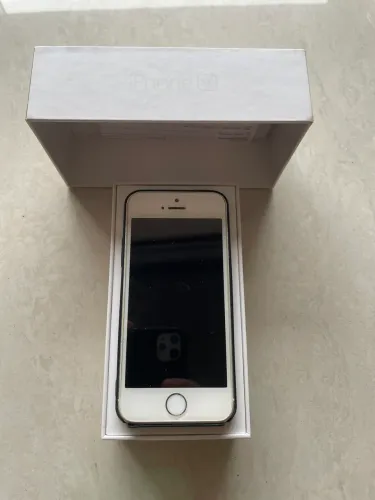 iPhone SE