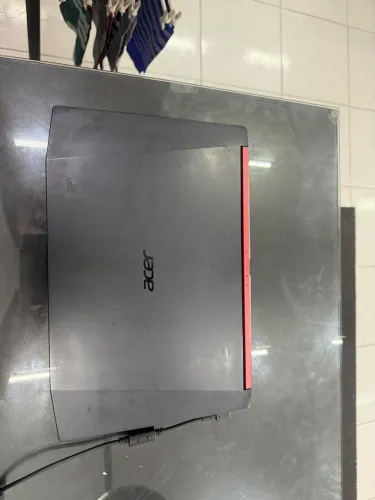 Nitro 5