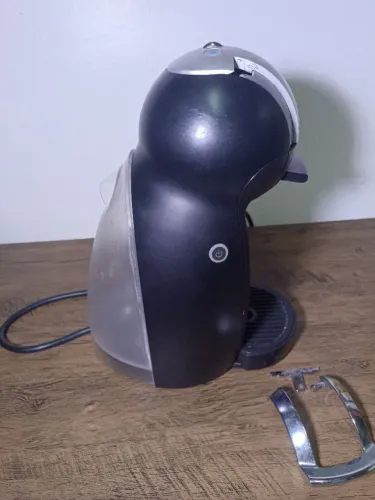 Dolce Gusto Piccolo para retirada de peças