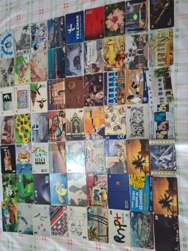 Vendo Coleção com 170 Cartões Telefônicos Antigos.