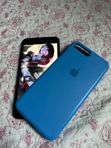 iPhone 8 Plus 128GB, negociável