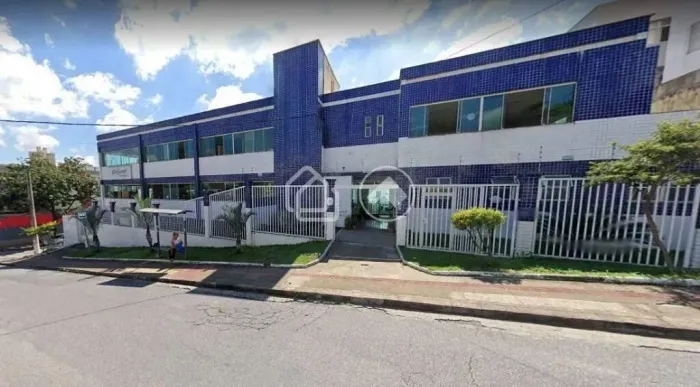 Prédio comercial para locação no Santa Efigênia