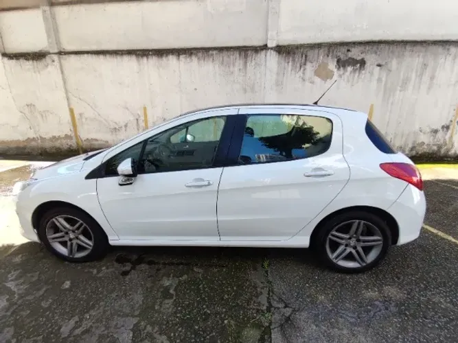 Peugeot 308 Allure 2.0 Flex 16V 5P Aut. 2015