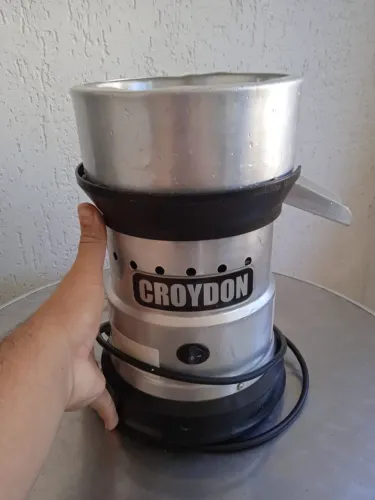 Espremedor de laranja industrial.
