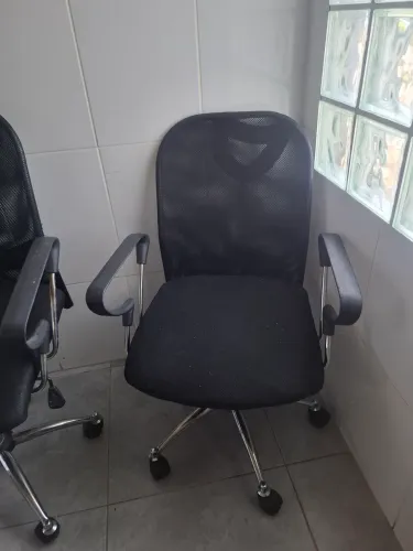 Cadeira de estudo/ escritório