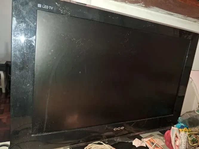 Monitor LED CCE 24¨