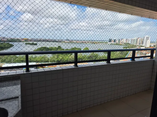 OPORTUNIDADE NA PONTA DA AREIA - ED. VILA LAGOA