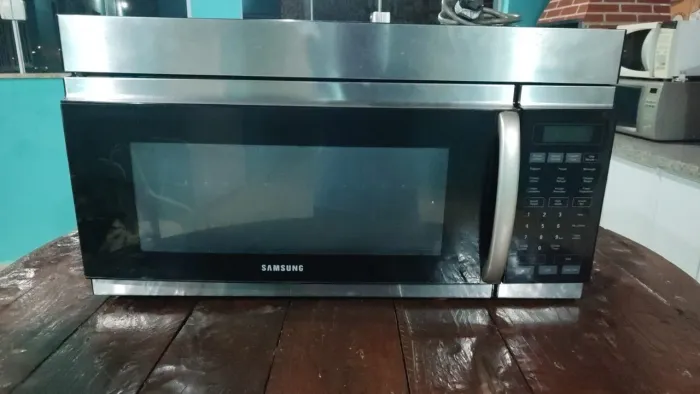 Microondas 45 litros 110v embutir