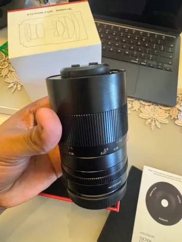 Lente 60mm Macro 7Artisans - Sony