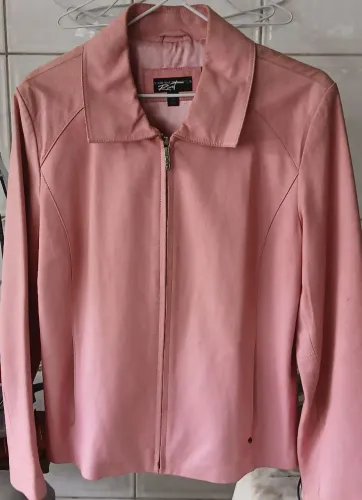 Jaqueta Feminina em Couro Rosa Tam G