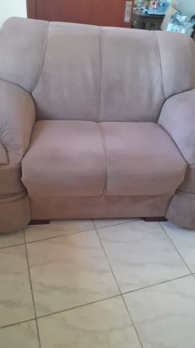 Vendo sofá 2 lugares(forte).