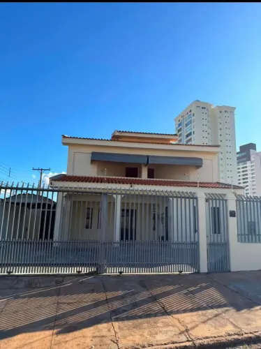 CASA SOBRADO, C/ PISCINA E CHURRASQUEIRA, REGIÃO UFMT, CARMINDO E PETRÓPOLIS, 5 QTOS 2 SUÍ