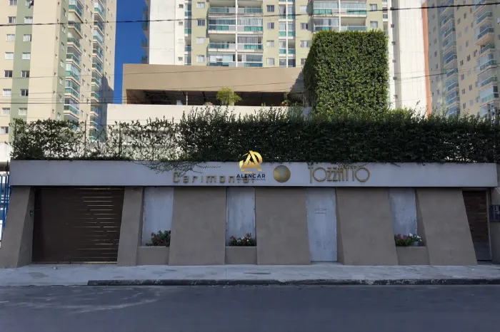 Imóvel Comercial com 1.120 m² em Localização Estratégica na Praia de Itaparica