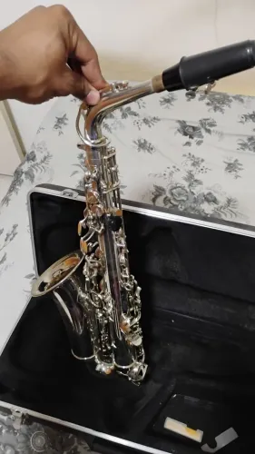 Saxofone alto Milano