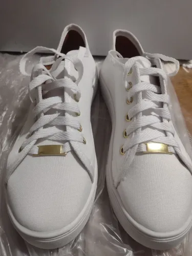 Tênis casual feminino, branco. Número 37.