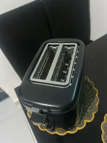Vende -se torradeira seminova 