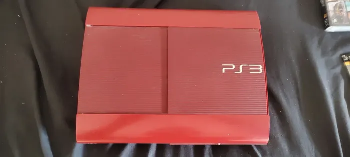 PlayStation 3 Super Slim 500GB Red Garnet (Edição Limitada EUA) + 4 Jogos