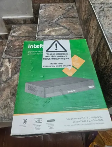DVR 8 Canais Intelbras com HD de 1 Terabyte Seagate