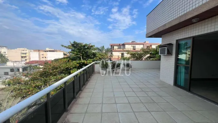 Cobertura Linear à venda | 263 m² | 4 Quartos | 2 Suítes | 3 Vagas