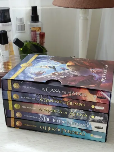 Box de Livros Heróis do Olimpo (continuação Percy Jackson) - Completo + Livro Brinde
