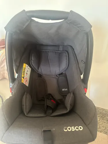 Bebê conforto + base da marca cosco 