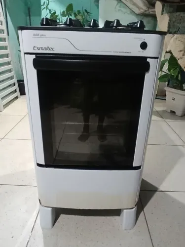 Fogão elétrico esmaltec semi-novo