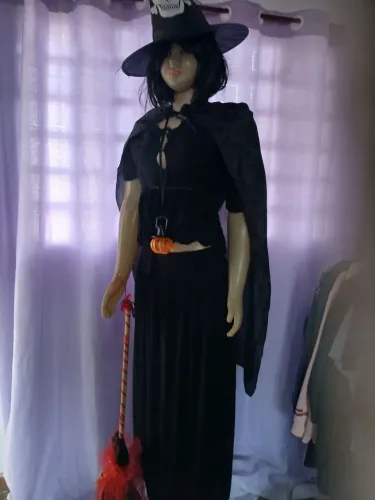 Fantasia de bruxa ( Halloween)