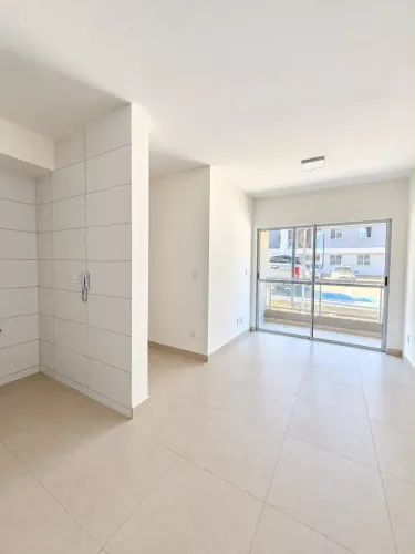 ALUGO APARTAMENTO NO CALHAU