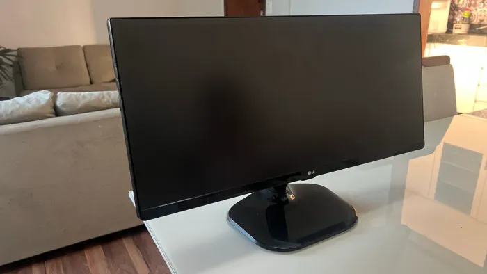 LG ULTRAWAIDE FULL HD 25POL