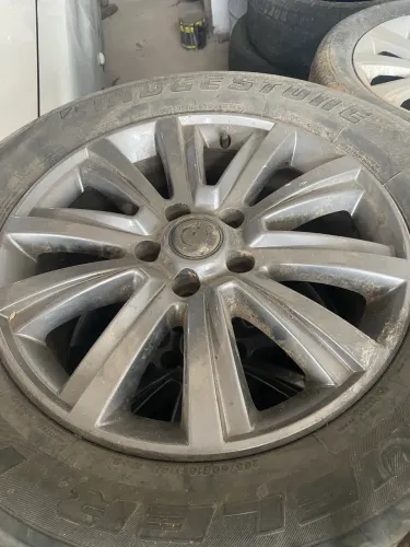 Roda da amarok aro 18 novas sem nenhum enpeno